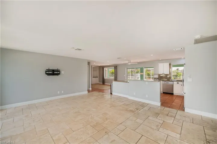Bright Open Floor plan