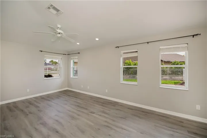Large Guest Bedroom
