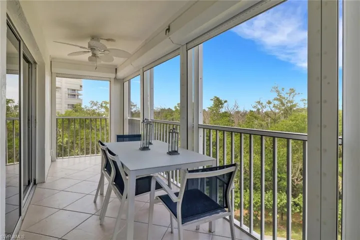1  Bluebill  AVE, Naples, FL 34108