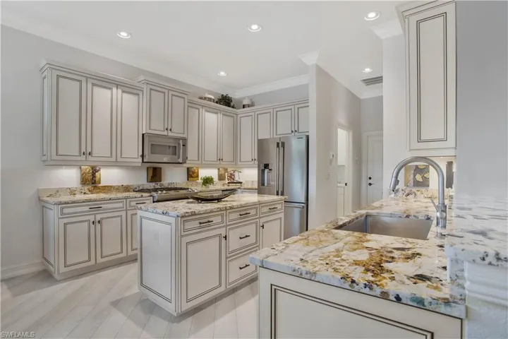 13566  Citrus Creek  CT, Fort Myers, FL 33905
