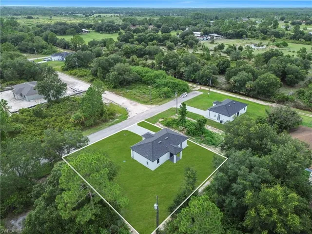 1718 Hibiscus Ave, Lehigh Acres, Florida 33972