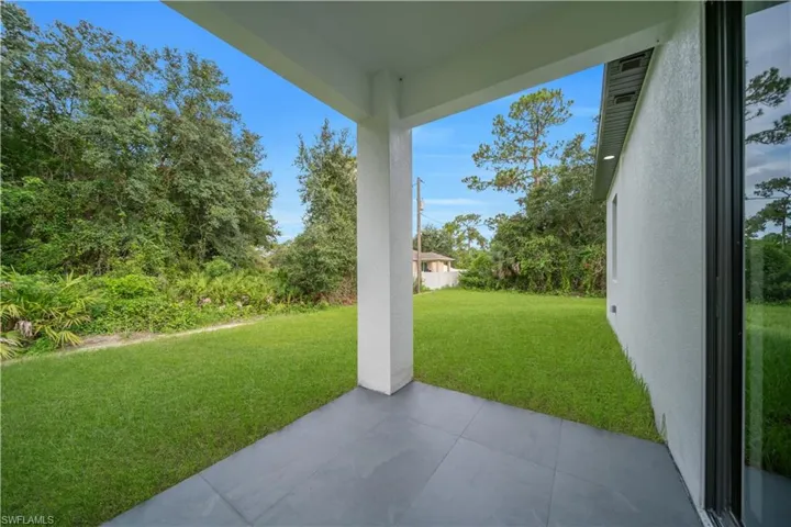 1718 Hibiscus Ave, Lehigh Acres, Florida 33972