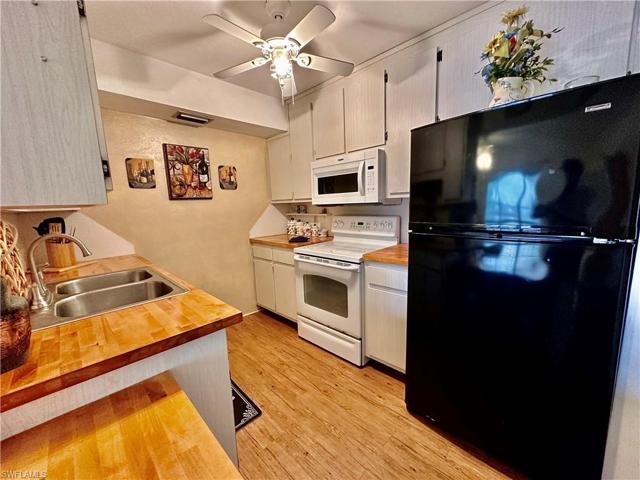VC J6 Galley Kitchen