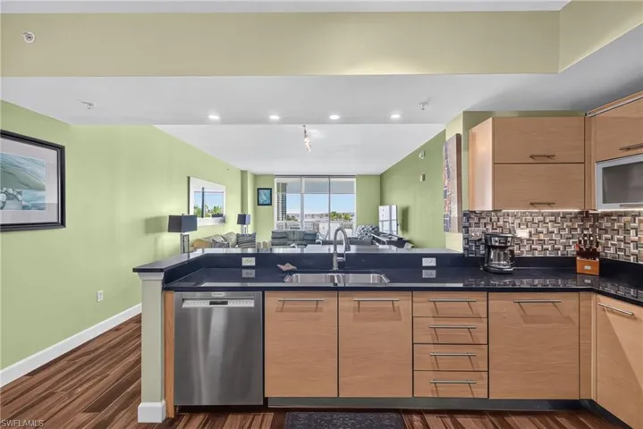 3000 Oasis Grand Blvd 505, Fort Myers, Florida 33916