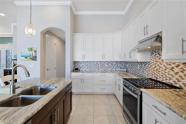 4612 Nw 33rd Ter, Cape Coral, Florida 33993