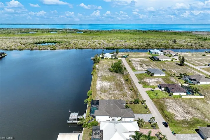4612 Nw 33rd Ter, Cape Coral, Florida 33993