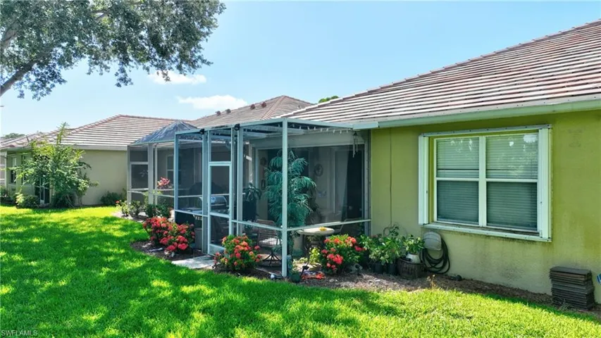 4736 Fairloop Run, Lehigh Acres, Florida 33973