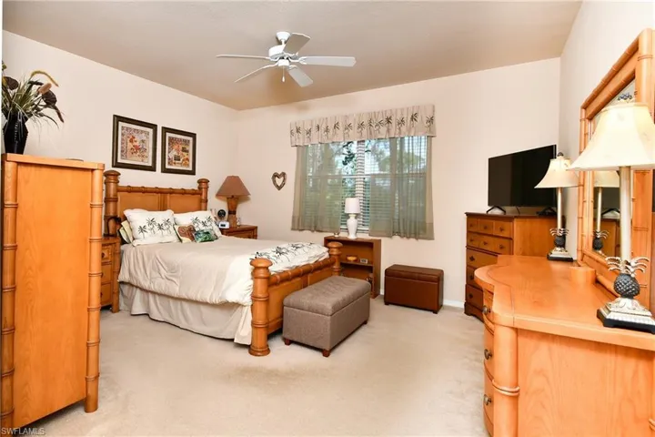 4736 Fairloop Run, Lehigh Acres, Florida 33973