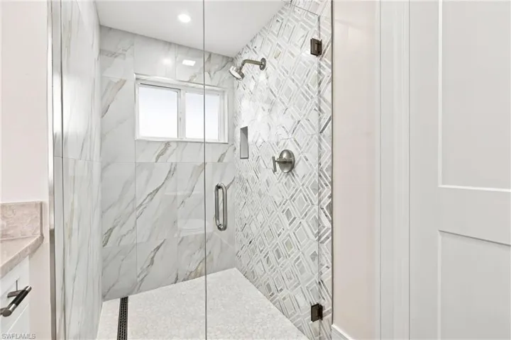 5203 Starfish Ave, Naples, Florida 34103