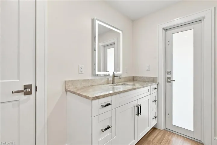 5203 Starfish Ave, Naples, Florida 34103