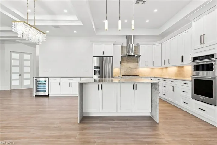 5203 Starfish Ave, Naples, Florida 34103