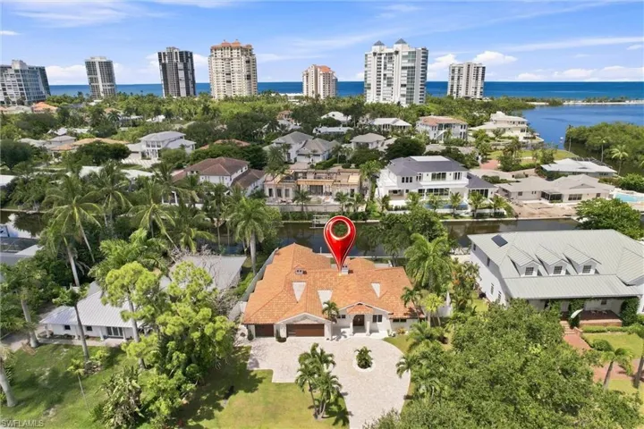 5203 Starfish Ave, Naples, Florida 34103