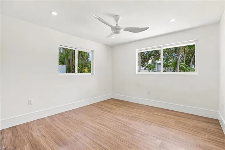 5203 Starfish Ave, Naples, Florida 34103