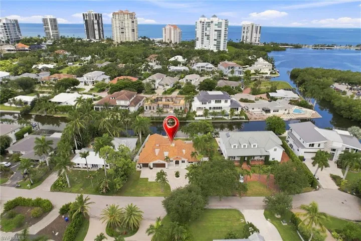 5203 Starfish Ave, Naples, Florida 34103