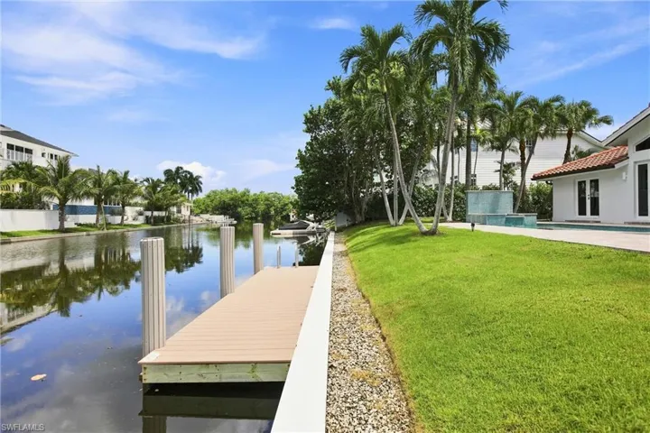 5203 Starfish Ave, Naples, Florida 34103
