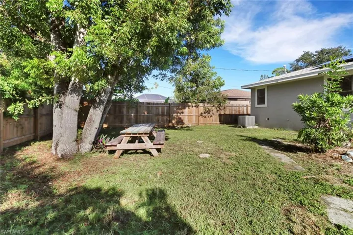 9104 King Rd W, Fort Myers, Florida 33967