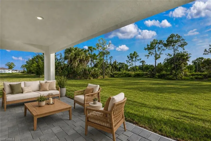 6032 Stratton Rd, Fort Myers, Florida 33905