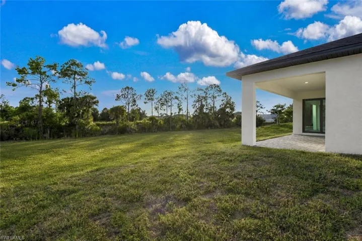 6032 Stratton Rd, Fort Myers, Florida 33905