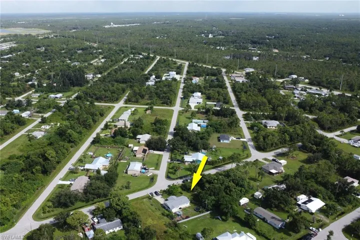 Birds eye view of property