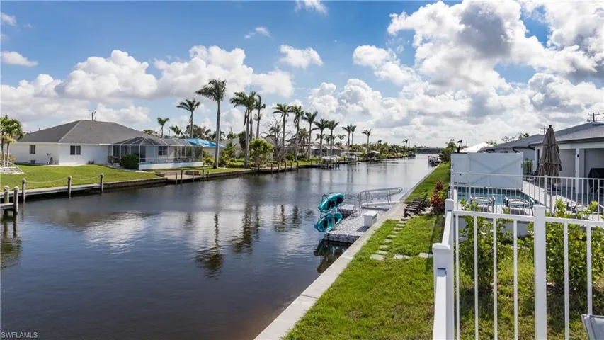 200 Ft wide Canal *Gulf Access*