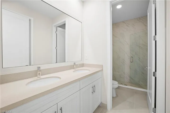 Second Jack-and-Jill bedroom with natural light