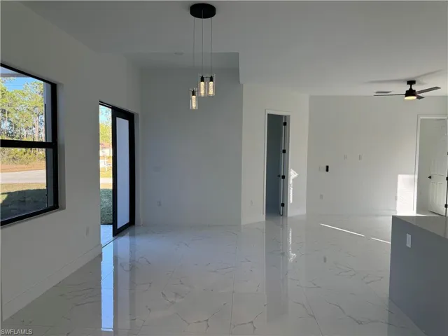 Empty room with ceiling fan