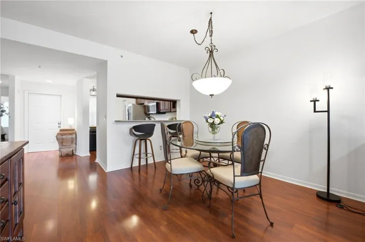 6310 Huntington Lakes Cir 104, Naples, Florida 34119