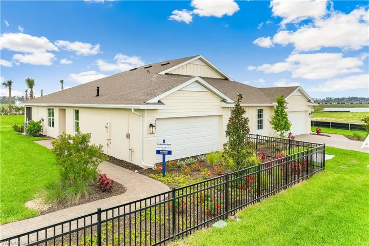 MODEL HOME