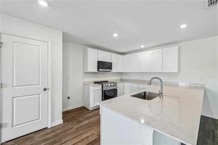 1703 Nw 18th St, Cape Coral, Florida 33993