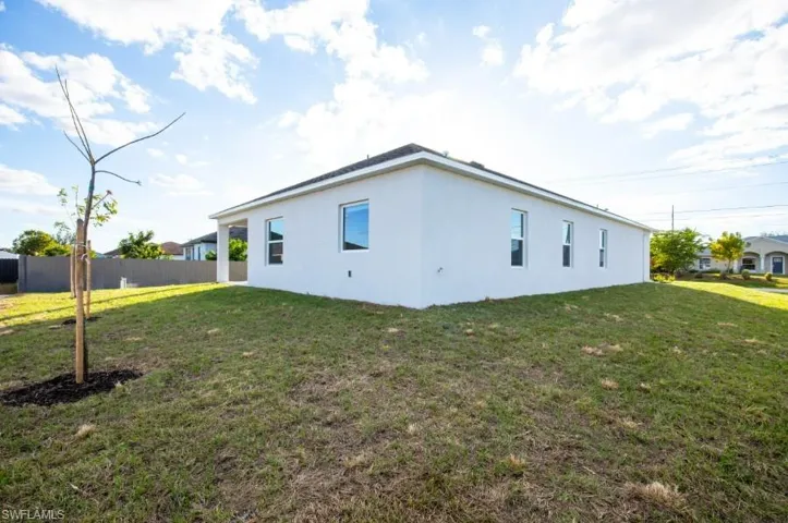 Model home - actual features may vary.