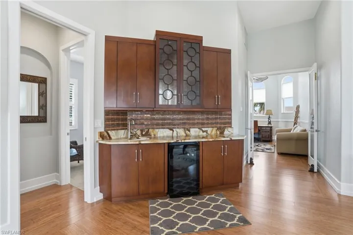 1506 Hermitage Ln, Cape Coral, Florida 33914