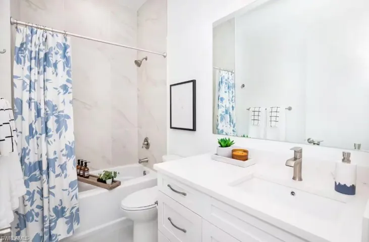 Bathroom with a tub