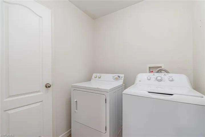 Laundry room with Pantry