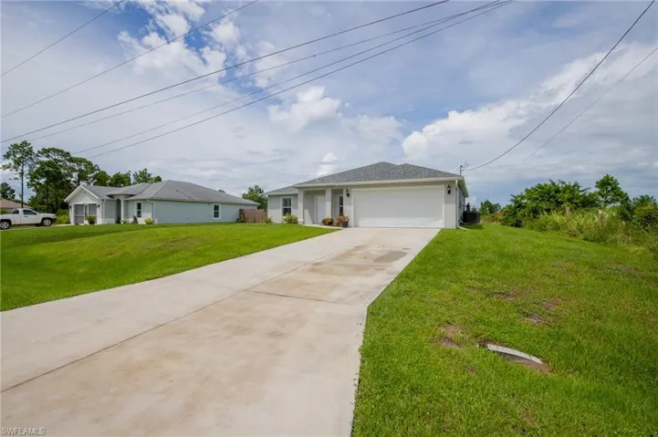 117  Paxton  ST, Lehigh Acres, FL 33974