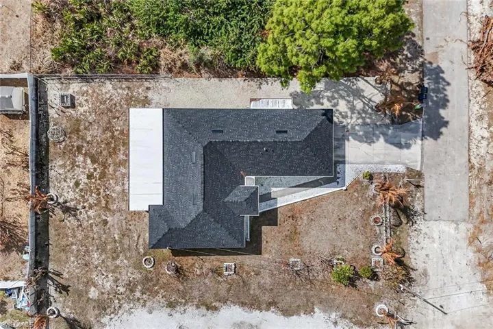 Aerial view of property and surrounding area