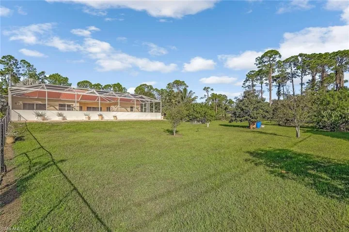 700  Glenn  AVE, Lehigh Acres, FL 33972