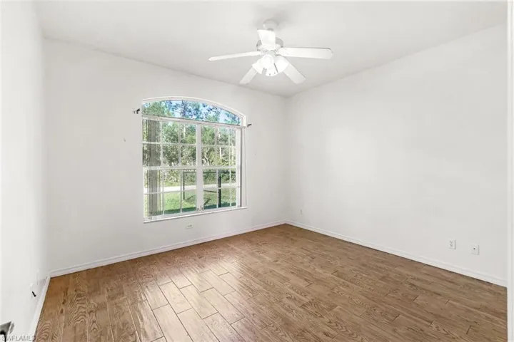 700  Glenn  AVE, Lehigh Acres, FL 33972