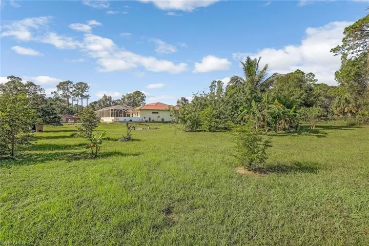 700  Glenn  AVE, Lehigh Acres, FL 33972