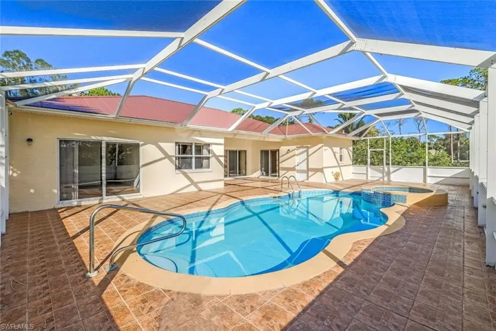 700  Glenn  AVE, Lehigh Acres, FL 33972