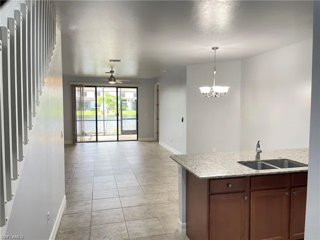 7818 Bristol Cir, Naples, Florida 34120