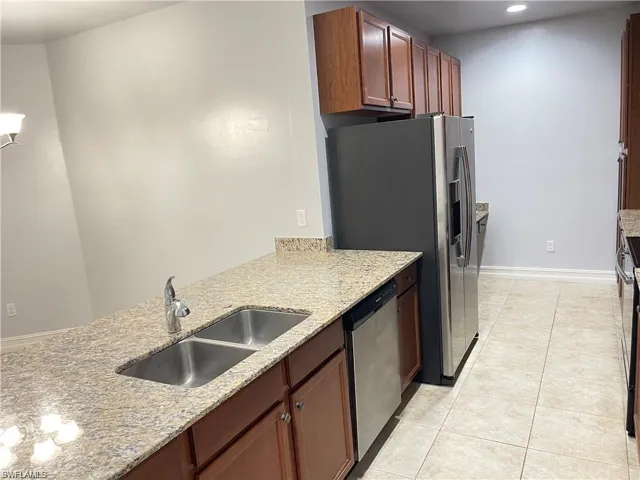 7818 Bristol Cir, Naples, Florida 34120