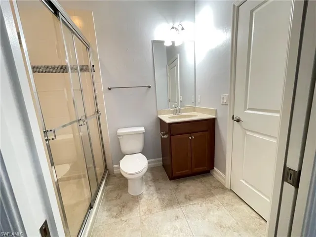 7818 Bristol Cir, Naples, Florida 34120