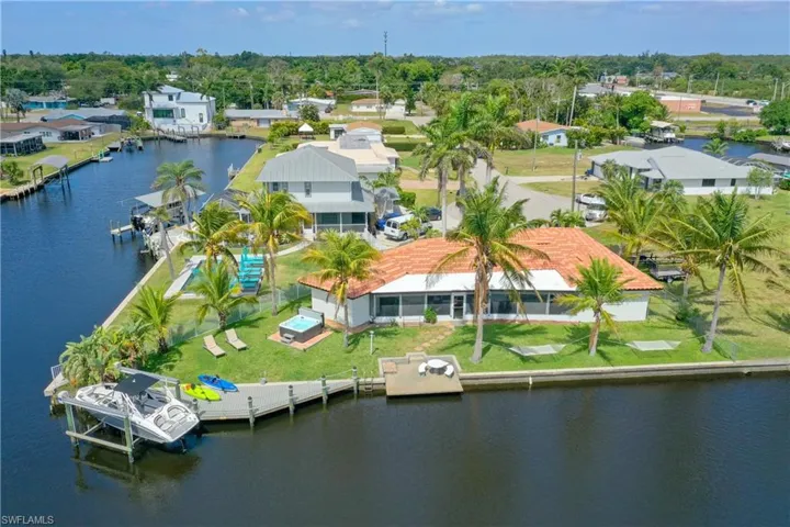 429 Cross St, North Fort Myers, Florida 33903