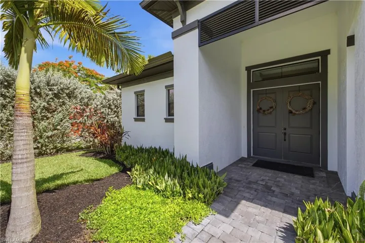 829 16th Ave Sw, Naples, Florida 34117