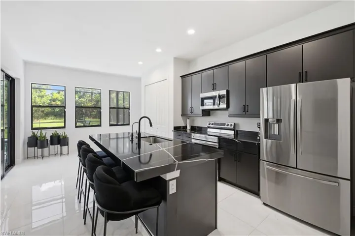 829 16th Ave Sw, Naples, Florida 34117