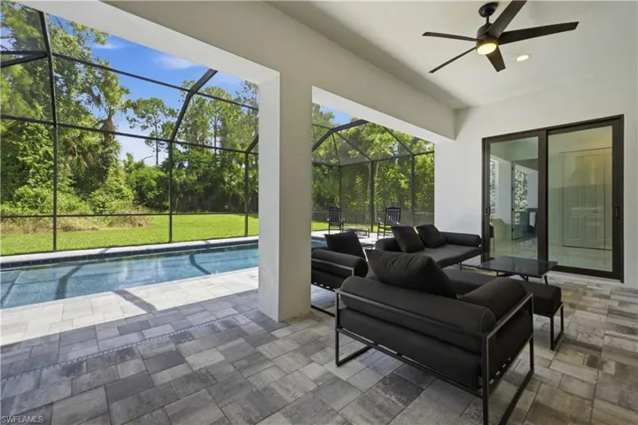 829 16th Ave Sw, Naples, Florida 34117