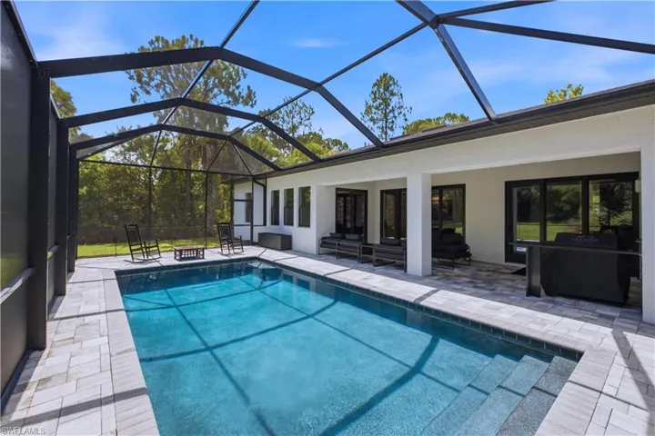 829 16th Ave Sw, Naples, Florida 34117