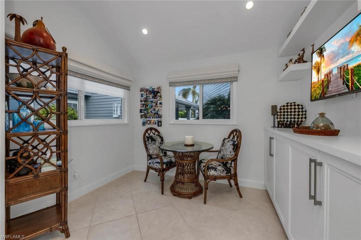 637 Bridgeway LN # 1, NAPLES FL 34108