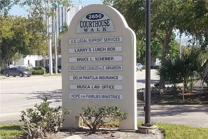2650  Airport S RD, Naples, FL 34112