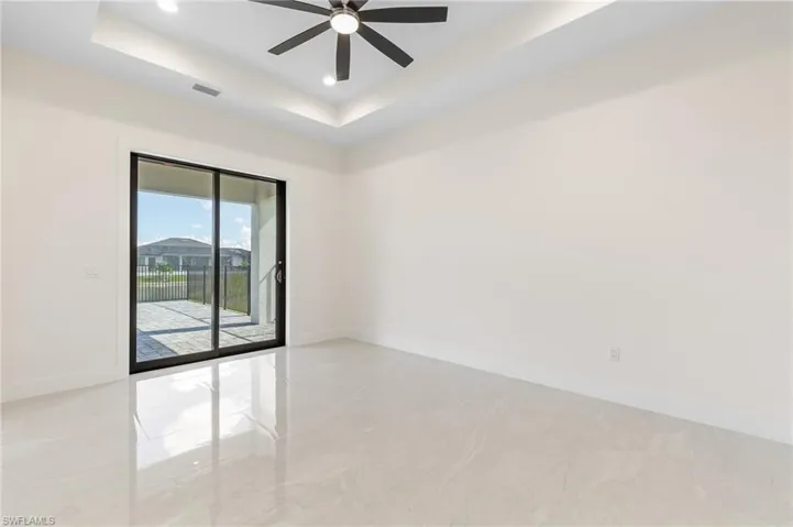 Junior Suite lighting, and a ceiling fan